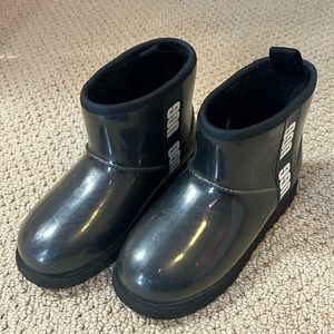 Girl’s Black Waterproof Ugg boots
